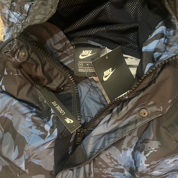 Nike Sportswear NSW Parka Floral Print Jacket - Picture 3 of 3